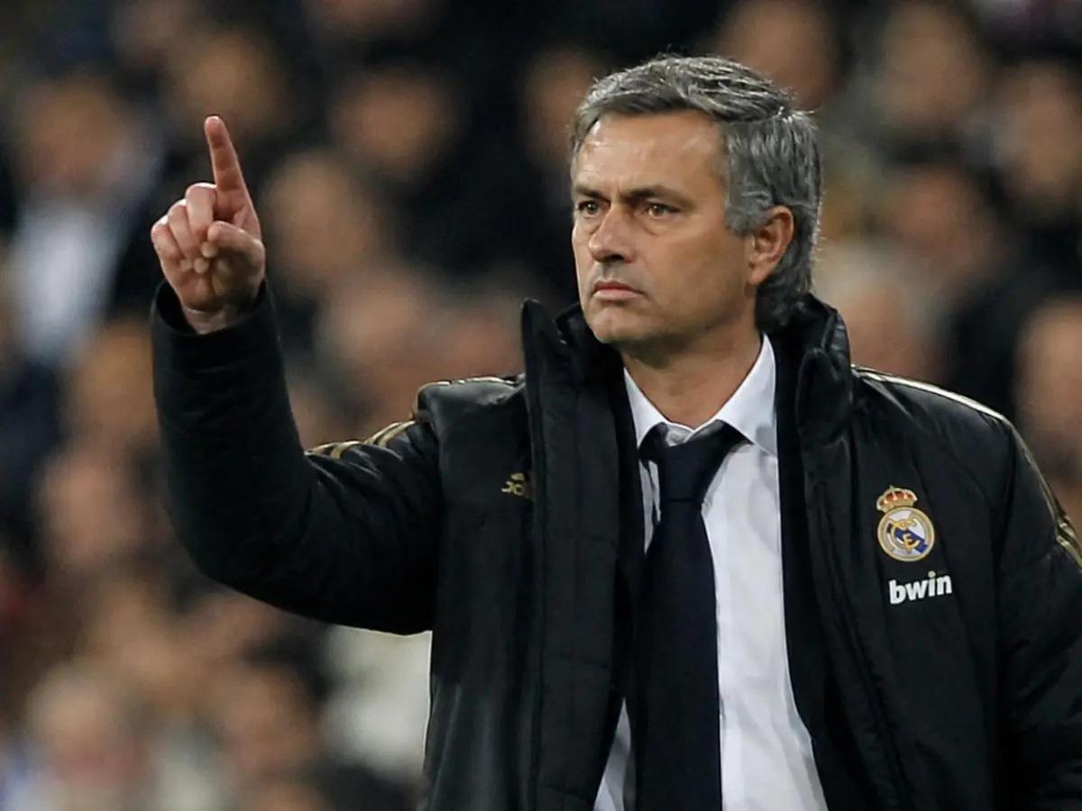 Mourinho lo quiere fuera del Real Madrid: la condición para ser el nuevo técnico y competir contra Barcelona