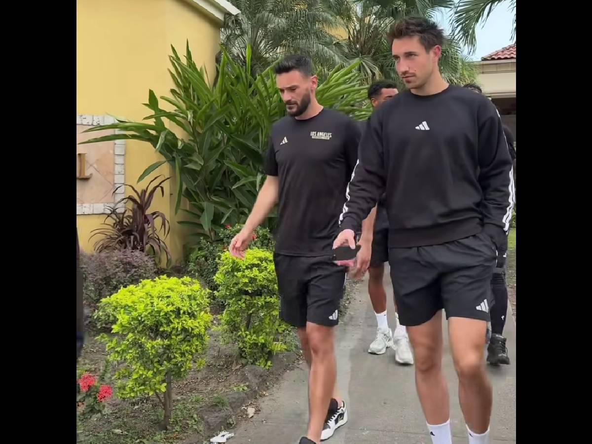 Son quedó enamorado del café de Honduras: así disfrutaron los futbolistas de LAFC en las calles de SPS previo al partido