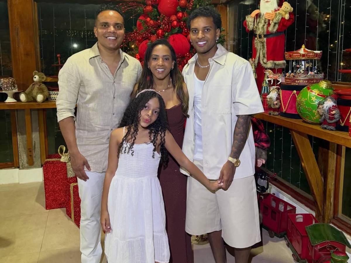 ¿Qué pasó con Messi? Así pasaron la Navidad 2025 los futbolistas: Cristiano Ronaldo fiel a su estilo y Vinicius sorprende