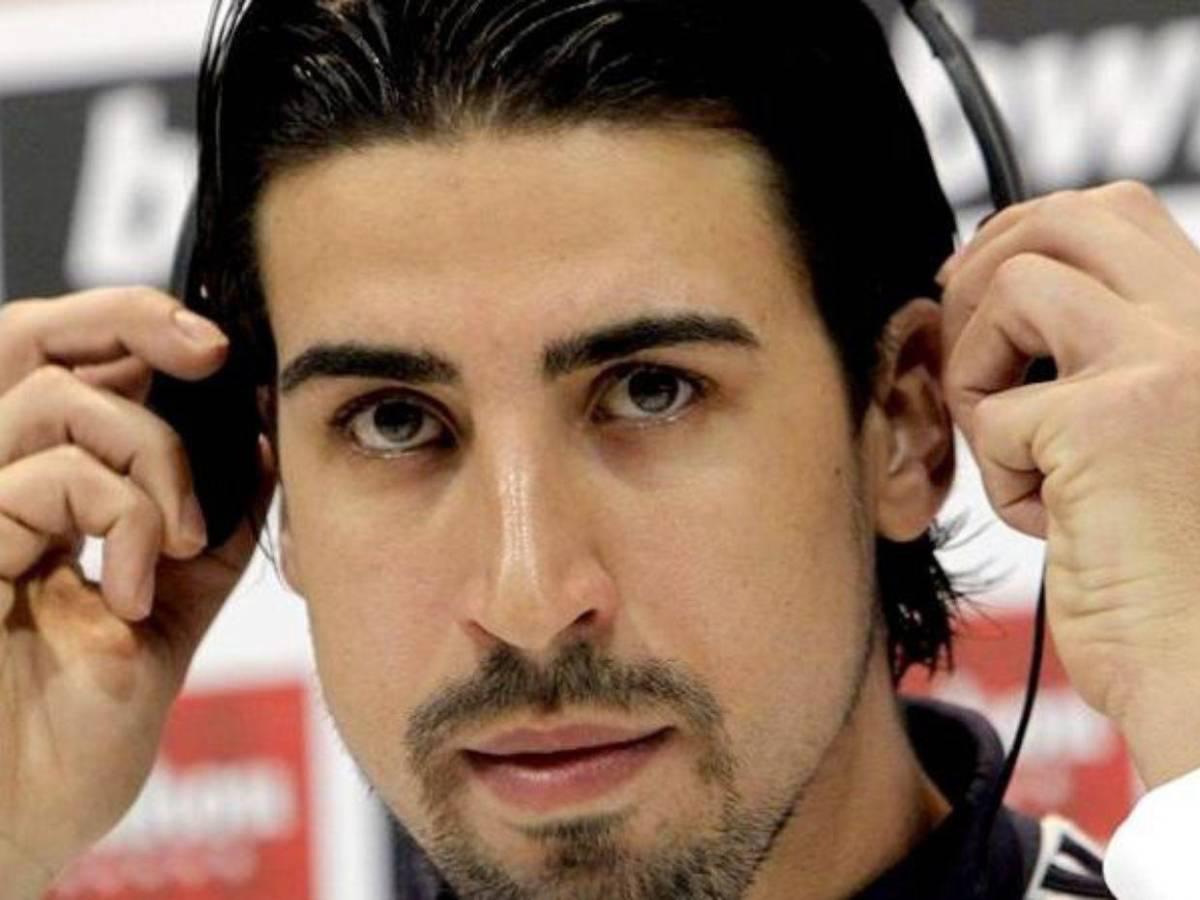 “Si quiere ser como Messi o Cristiano tiene que ser más respetuoso; cambiando gana tres o cuatro Balones de Oro”