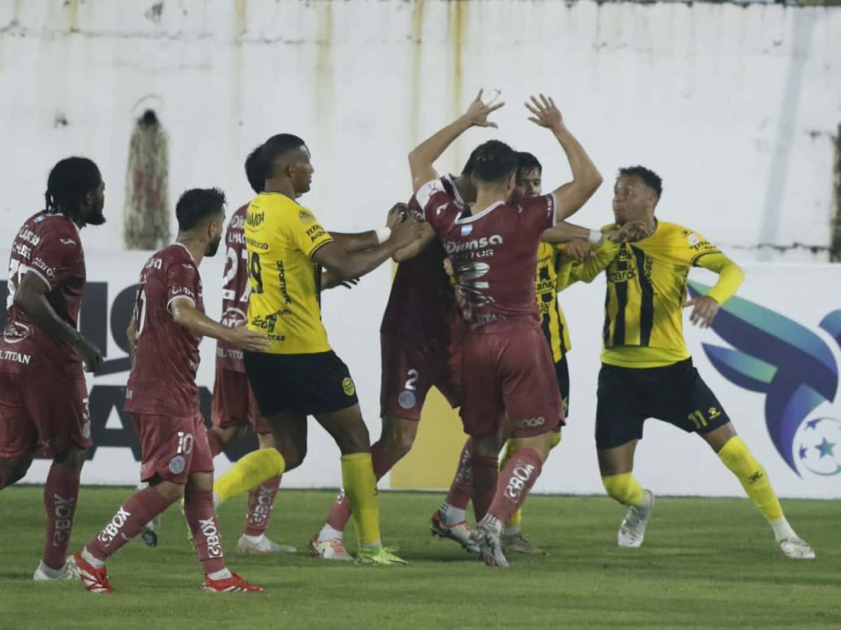 ¿Eduardo Espinel con Alexy Vega? El regalo de Marathón a Yustin Arboleda y la bronca entre Real España y Motagua