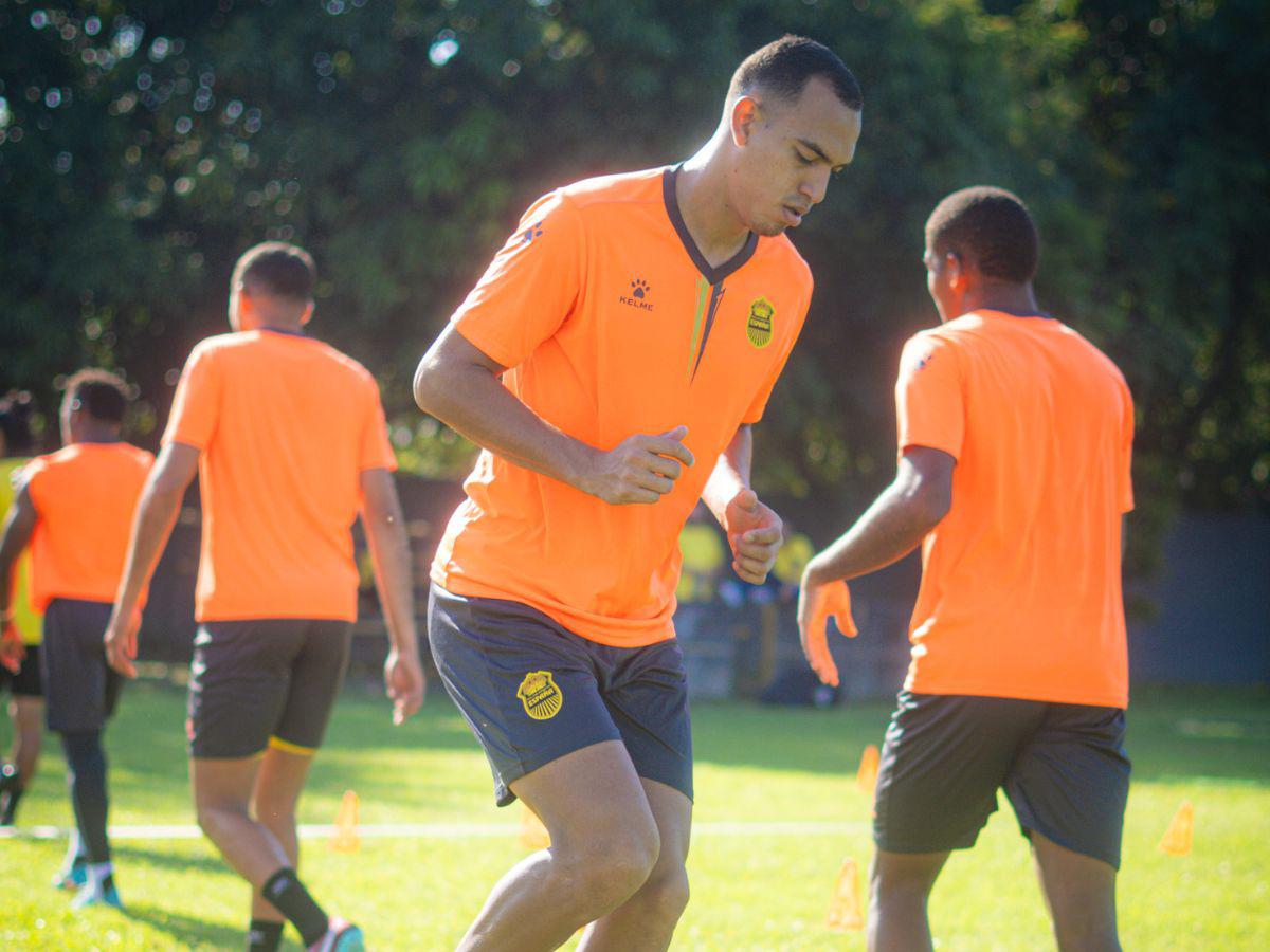 ¿Y Buba López? El temible 11 del Real España con el que saldría ante Olimpia en el clásico moderno en el Olímpico