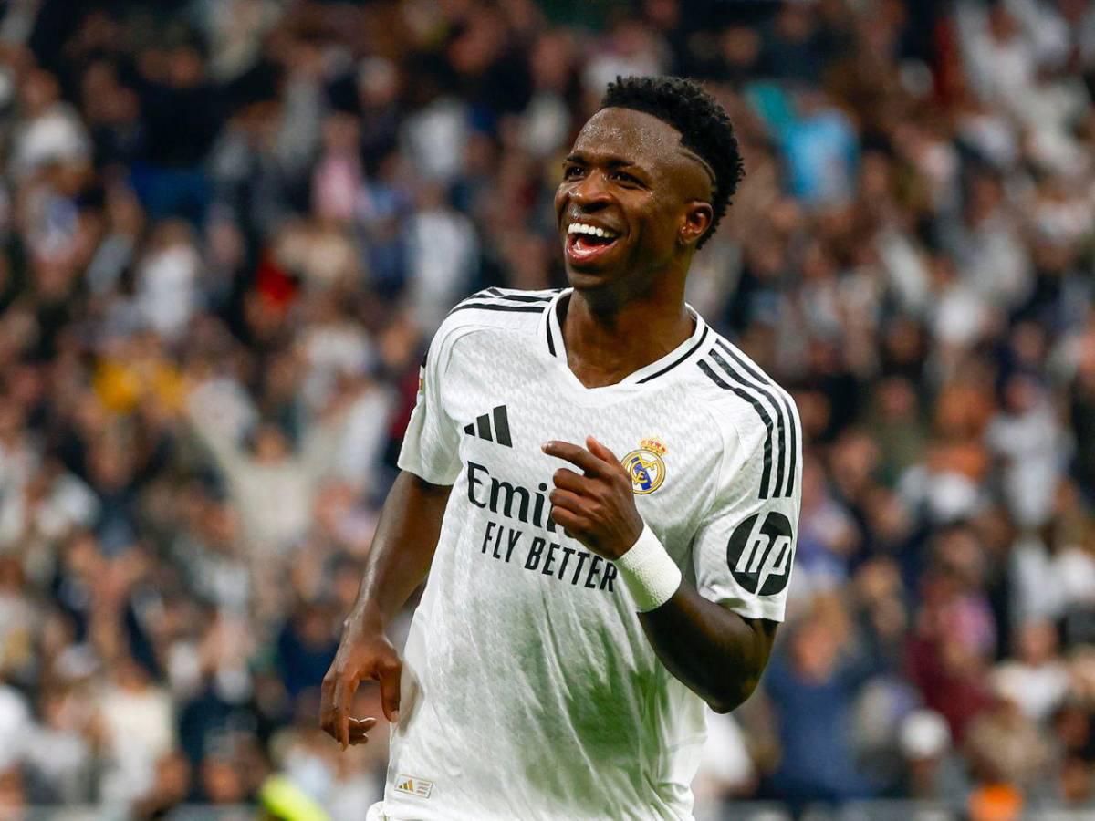 “Si quiere ser como Messi o Cristiano tiene que ser más respetuoso; cambiando gana tres o cuatro Balones de Oro”