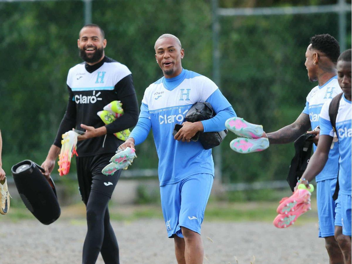 Hermosa bebé le robó el corazón a Alexy Vega y ambientazo en el CAR: Así fue el último entreno de la Selección de Honduras