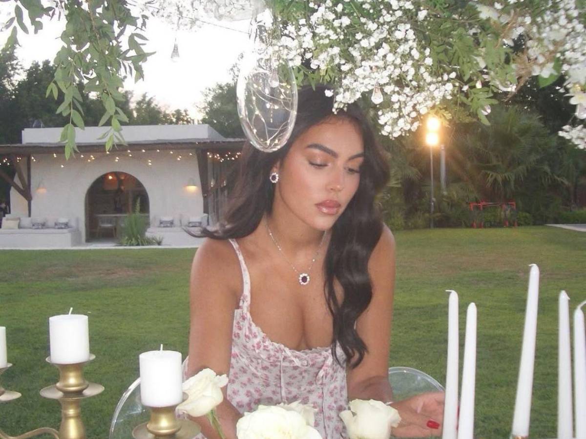 Costó 6 millones de euros: Cristiano da a Georgina el regalo que más esperaba en la vida tras anunciar su matrimonio oficial