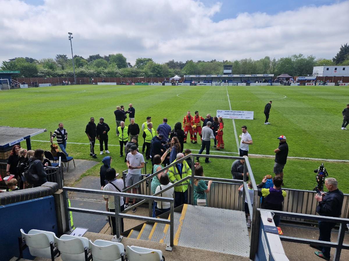 ¿A quiénes se enfrentó? Tottenham convocó al hondureño Wilson Palacios para un juego de leyendas