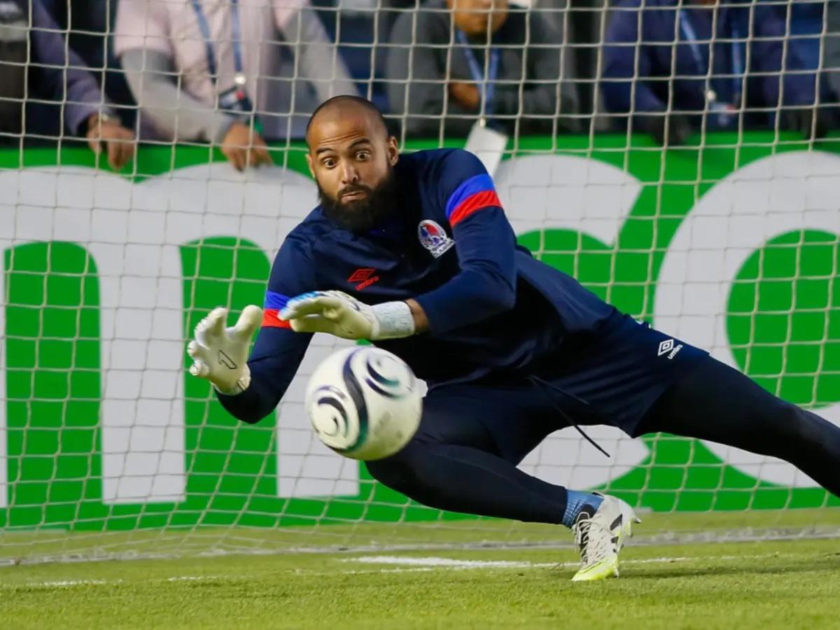 Edrick Menjívar revela la razón por la que no fichó por Peñarol y el altercado que tuvo con Carlos Prono: Ya no tenemos relación