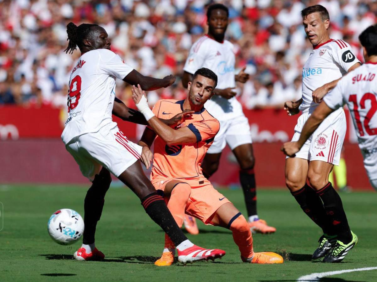 La gran polémica en el Sevilla-Barcelona, Lewandowski fue el villano y la amargura de Hansi Flick
