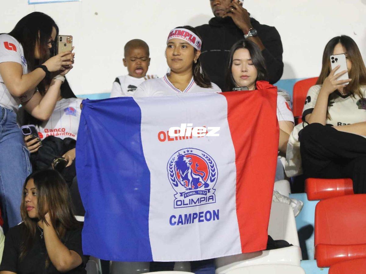 Pelón y alerta roja en Olimpia, tristeza en Olancho FC, curiosa selfie de Jeaustin Campos y el infierno en Siguatepeque