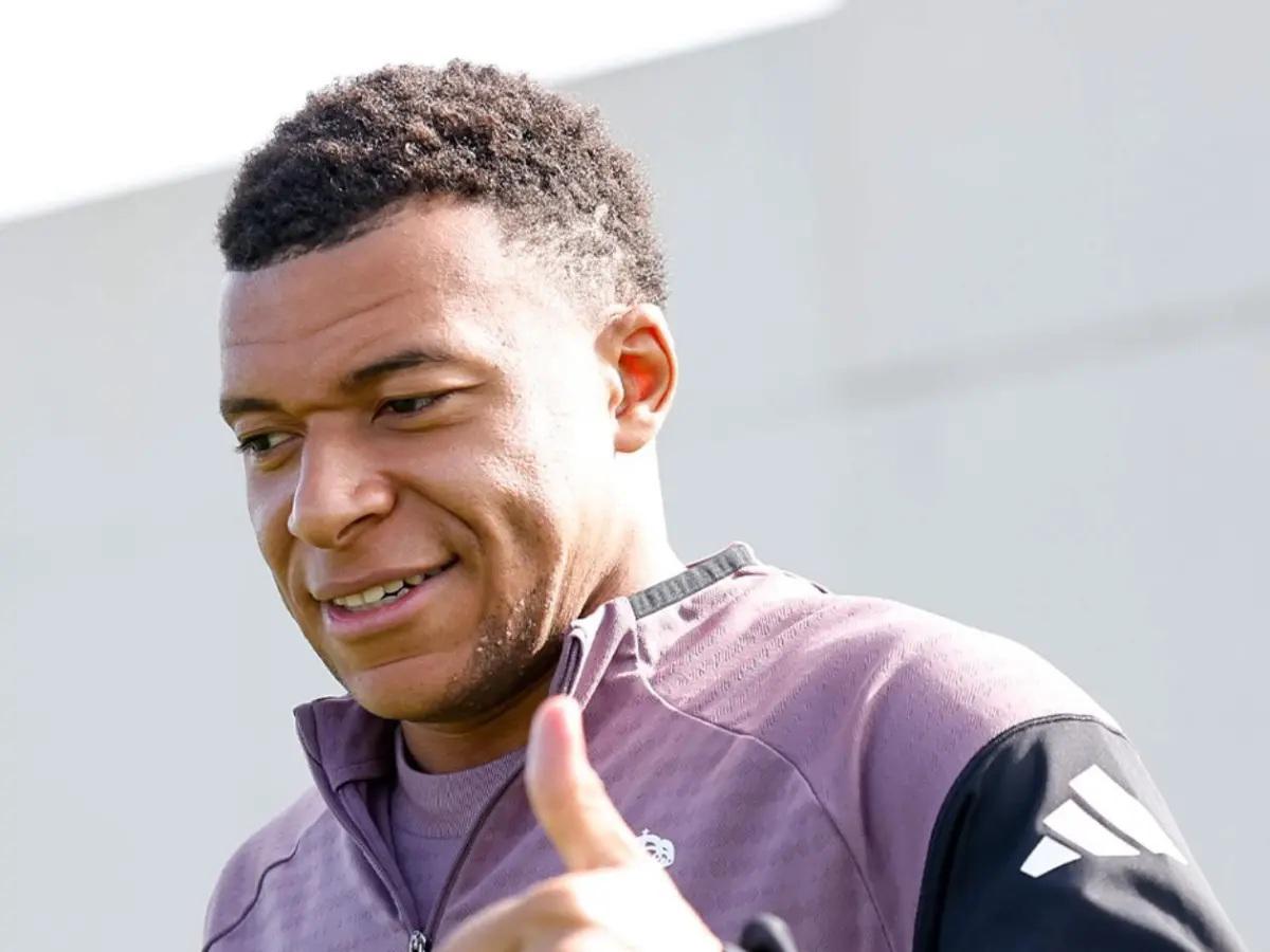 Florentino impacta al Real Madrid tras elegir entre Vinicius y Mbappé: el nuevo DT lo sabe