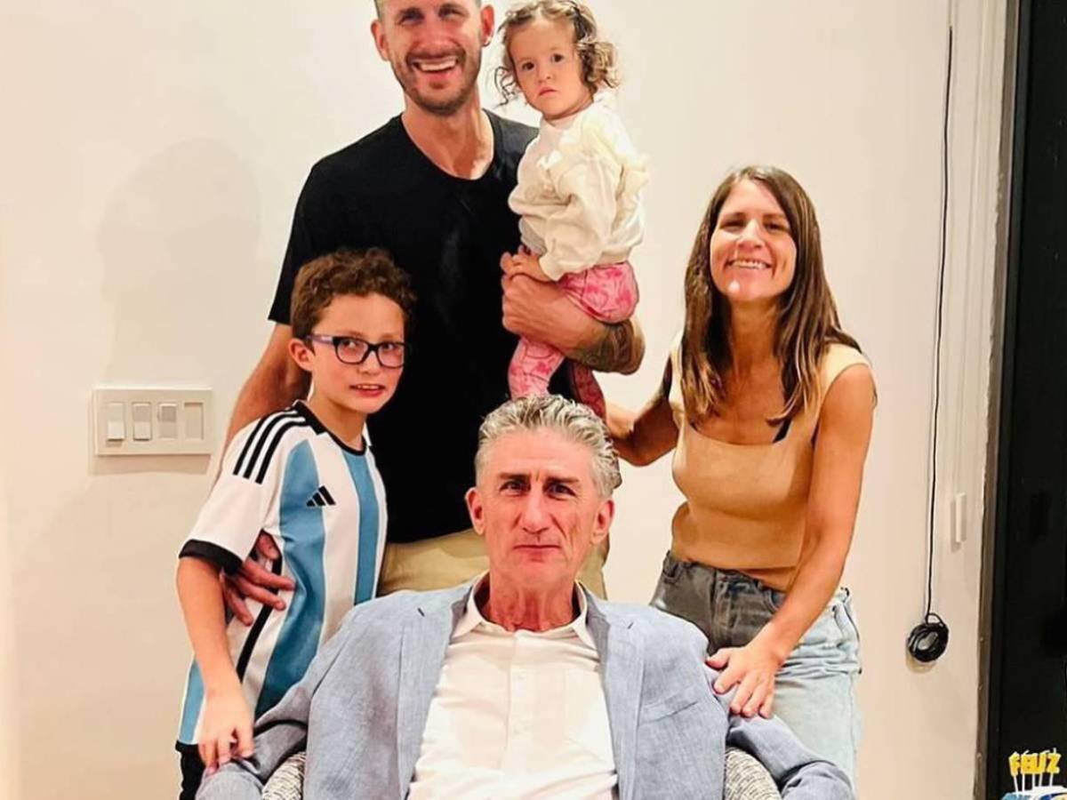 Dirigió a Messi y revelan que sufre rara enfermedad que no tiene cura: solo él y Bruce Willis la cogieron