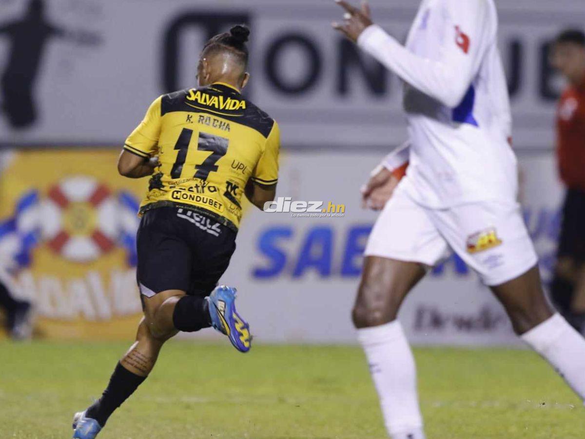Kennedy Rocha se estrenó como goleador del Real España en la Liga Nacional de Honduras. FOTOS: Neptalí Romero | Héctor Edú.
