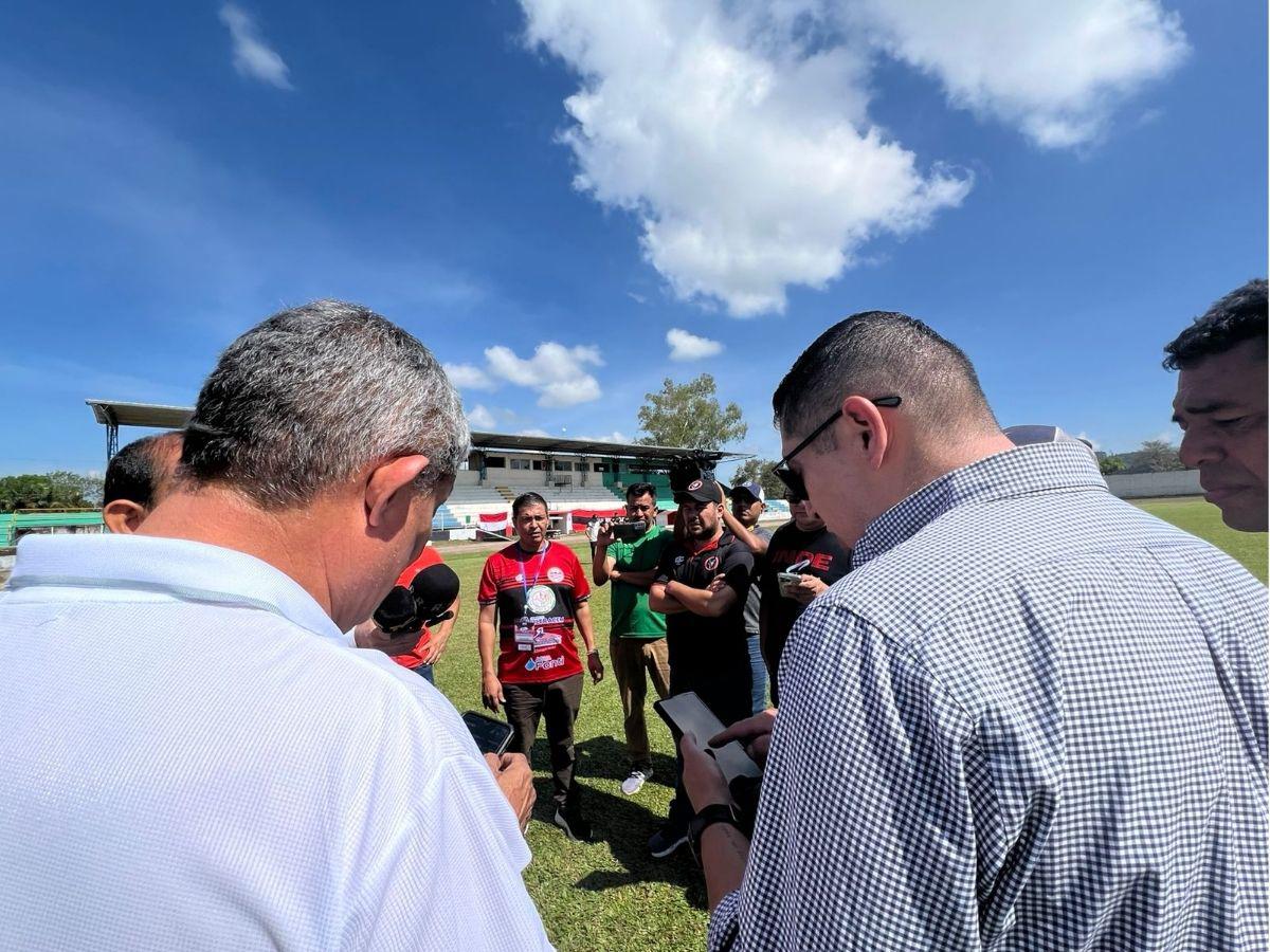 ¡Hoy se juega la finalísima de ida! Así está la grama del Estadio Roberto Martínez tras torrencial aguacero