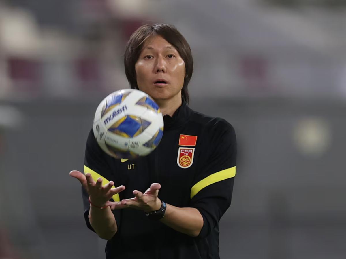 Jugó en la Premier League, dirigió a China y es condenado a 20 años de prisión por corrupción en su país