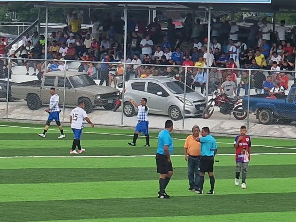 Locura en la colonia San José de la Vega: Fiesta deportiva tras inauguración del complejo de tres canchas sintéticas