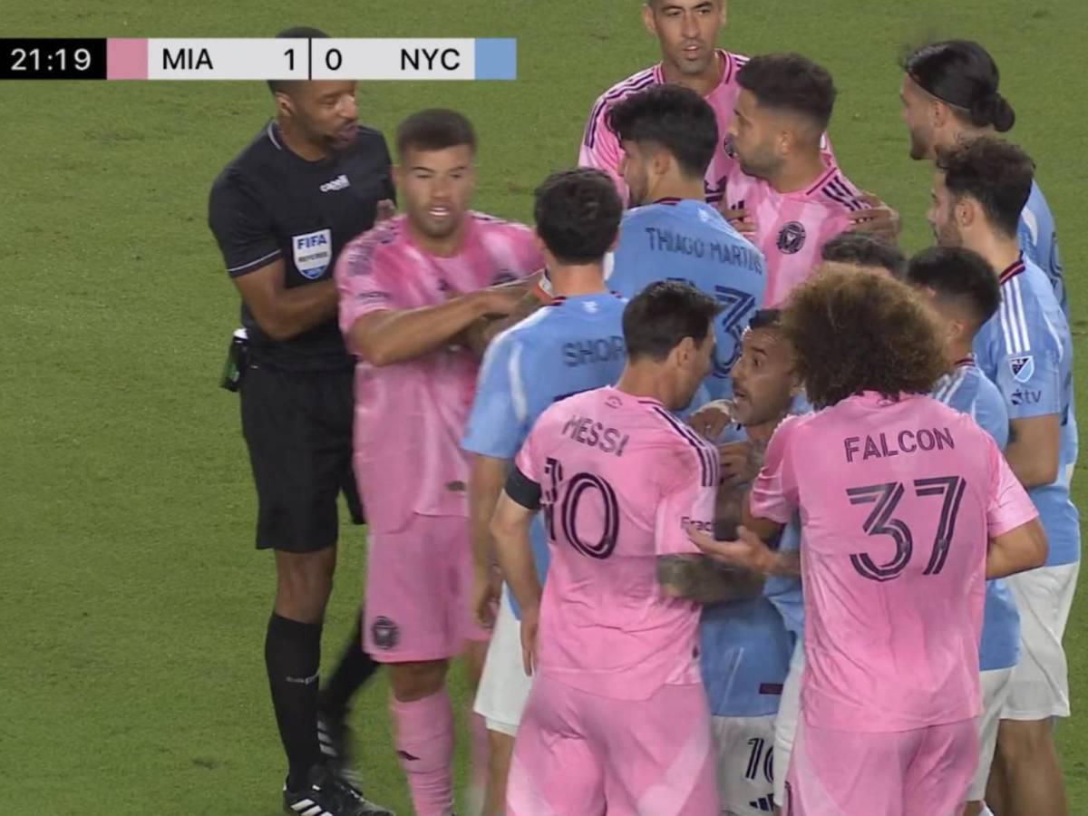Messi protagoniza pelea, el tremendo beso que le dieron y David Ruiz celebra con Leo el título de Inter Miami en la MLS