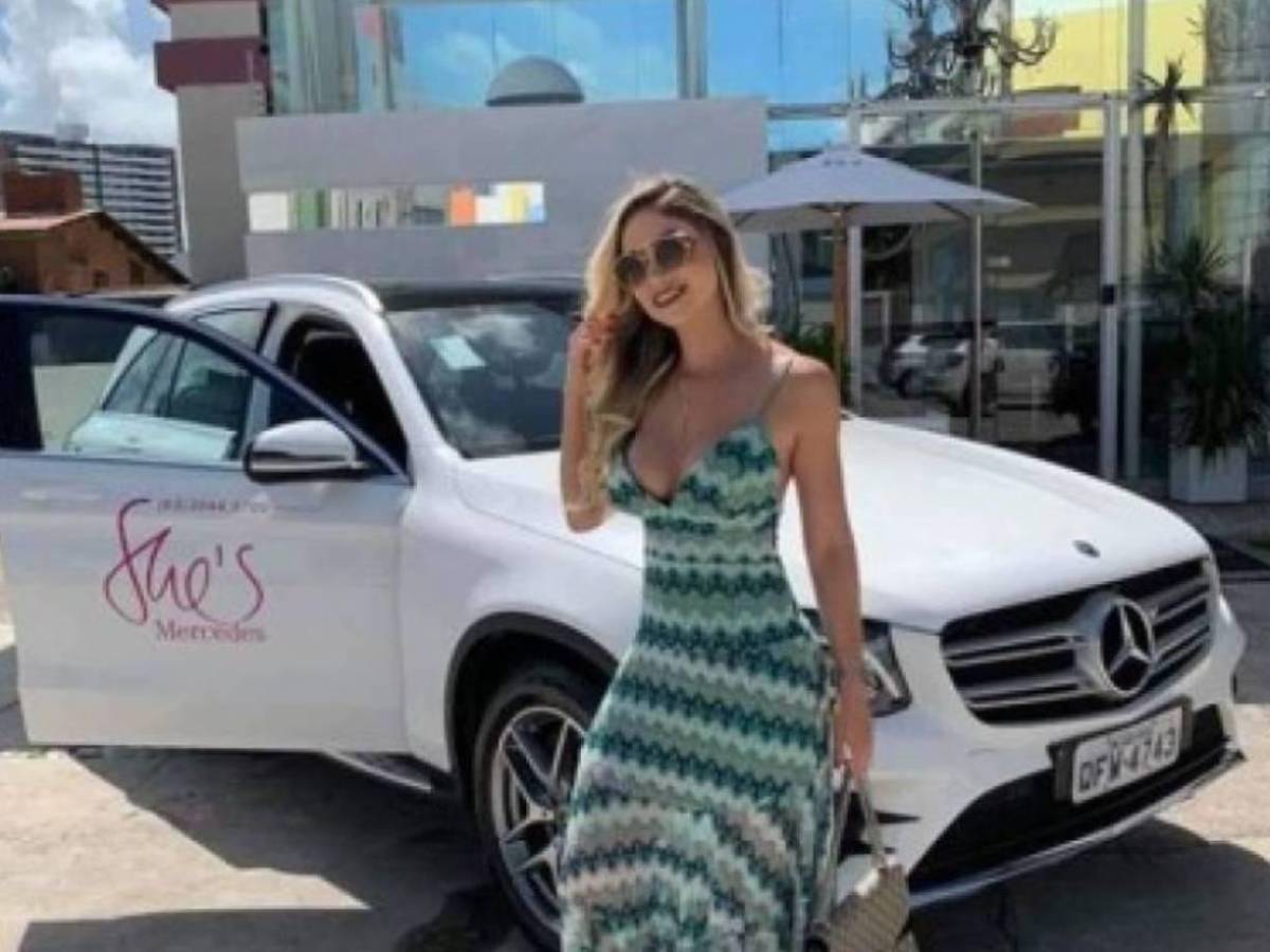 Famoso futbolista de Brasil causa revuelo al casarse con la sobrina de su exesposa: “Estamos unidos en un solo corazón”