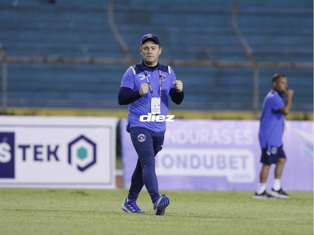 Tiktoker roba suspiros, rabieta de Raúl Cáceres y DT del Motagua se robó el show en sol centro en el Estadio Olímpico