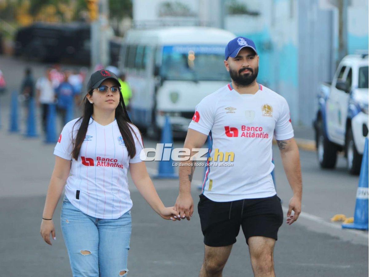 Descomunal show de la Ultra Fiel: así es el infierno que le preparó la afición de Olimpia al Antigua por Copa Centroamericana