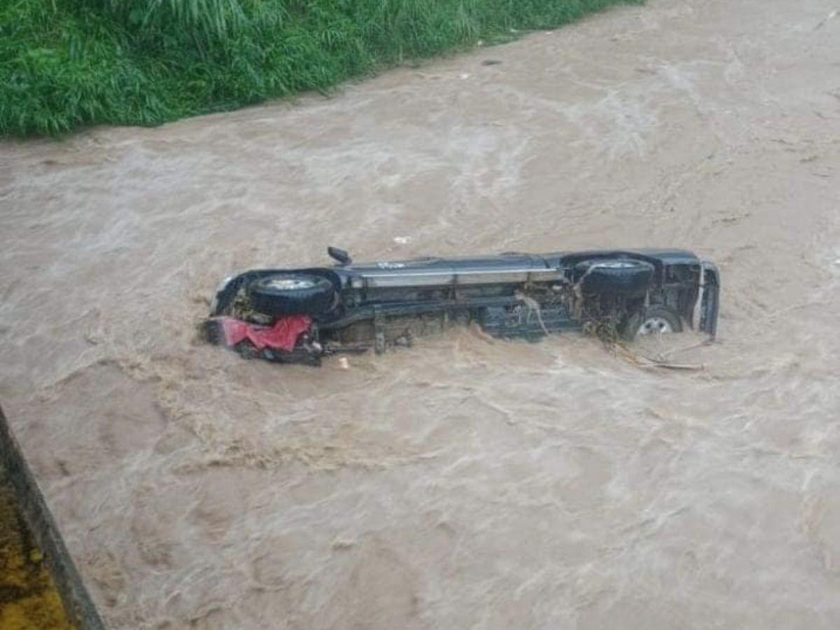 Tormenta Sara azota con fuerza a Honduras: imágenes de los desastres que ha dejado a su paso, ¡hay tres desaparecidos!