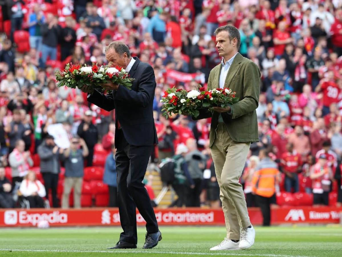 Van Dijk rompe el silencio y revela su verdad sobre la muerte de Diogo Jota un mes después: Es extraño tener que...