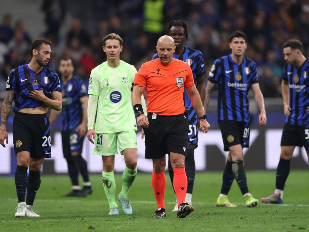 El árbitro que eliminó al Barcelona de Champions se burla de Pedri y envía rotundo aviso: Son ridículos