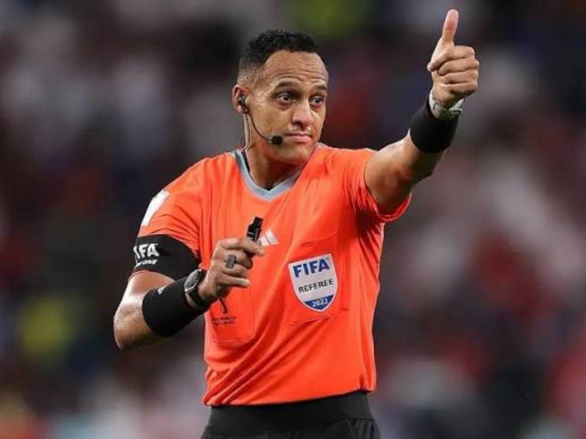 FIFA les concedió el deseo: la denuncia por el árbitro del Inglaterra - Argentina