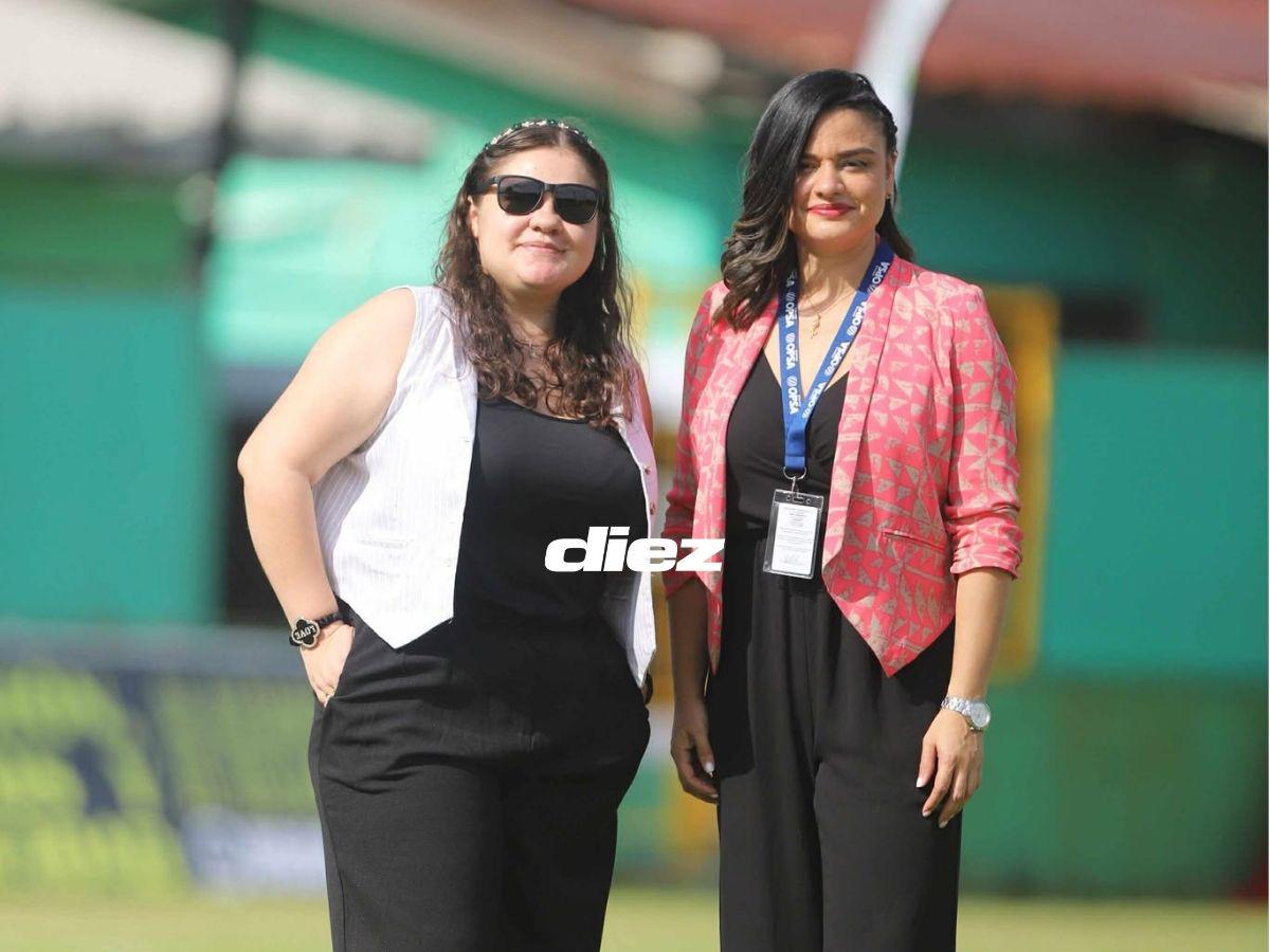 Aficionados de Olimpia sorprenden con motos curiosas, las bellas cipotas de Choloma y blindaje total al Rubén Deras