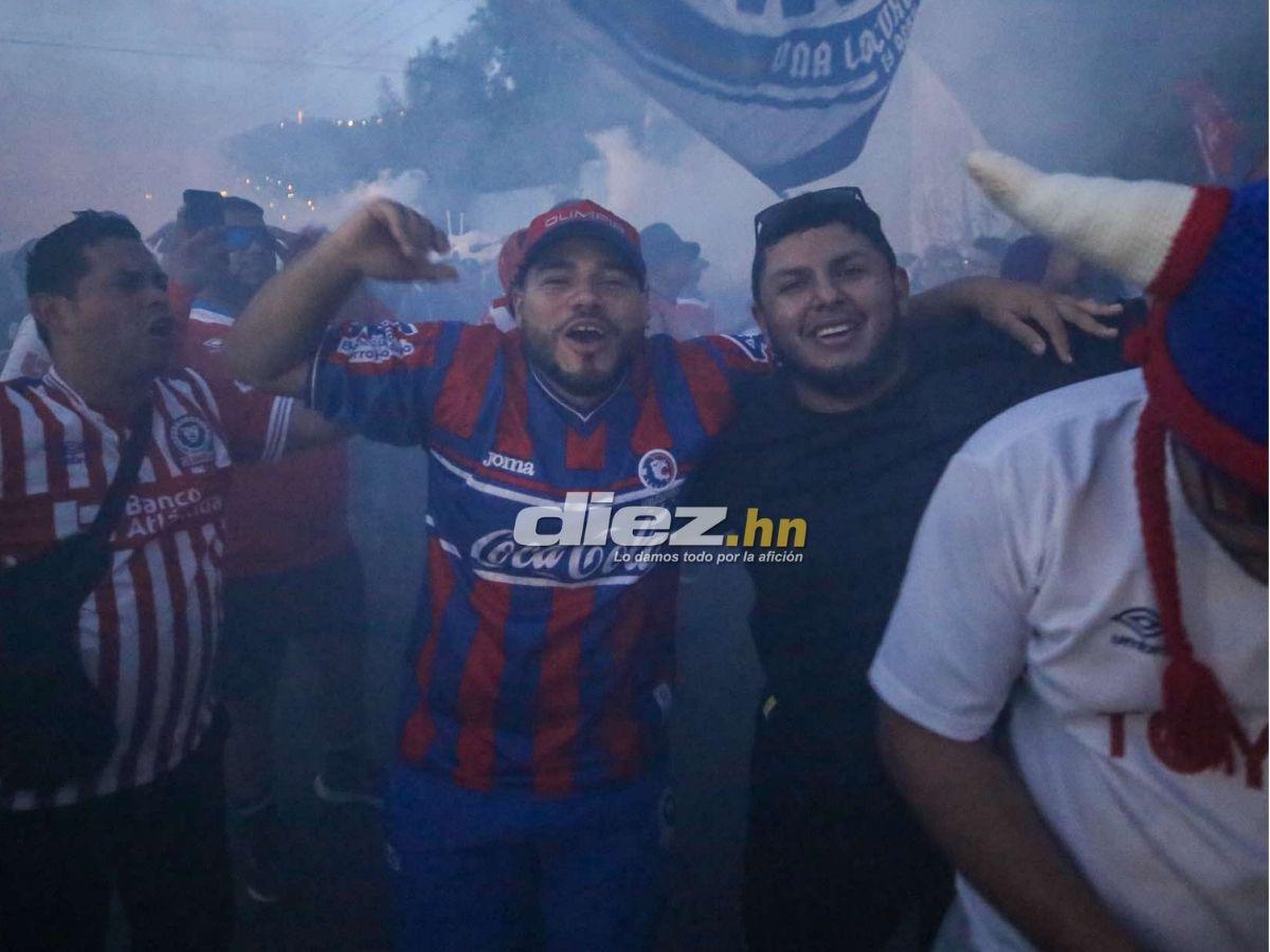 Descomunal show de la Ultra Fiel: así es el infierno que le preparó la afición de Olimpia al Antigua por Copa Centroamericana