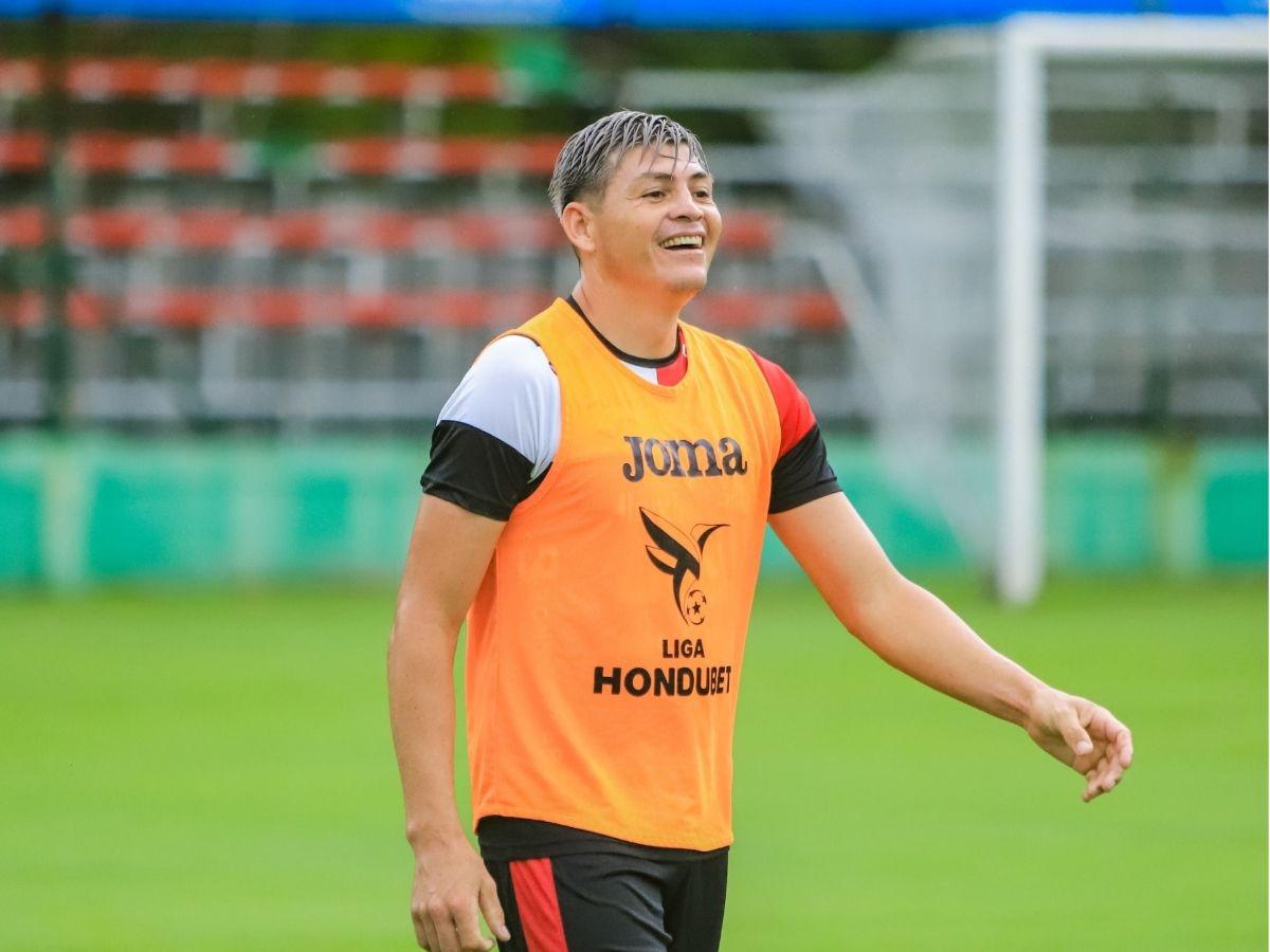 Fichajes: Olimpia y Marathón confirman más bajas, Honduras tiene nuevo legionario y Luis Santamaría con otro giro