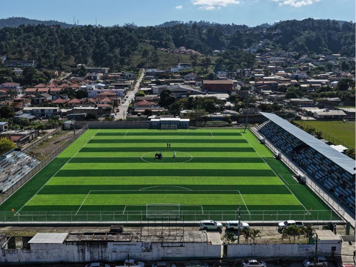 ¡Espectacular! Condepor reinaugura el histórico estadio Sergio Reyes de Santa Rosa de Copán