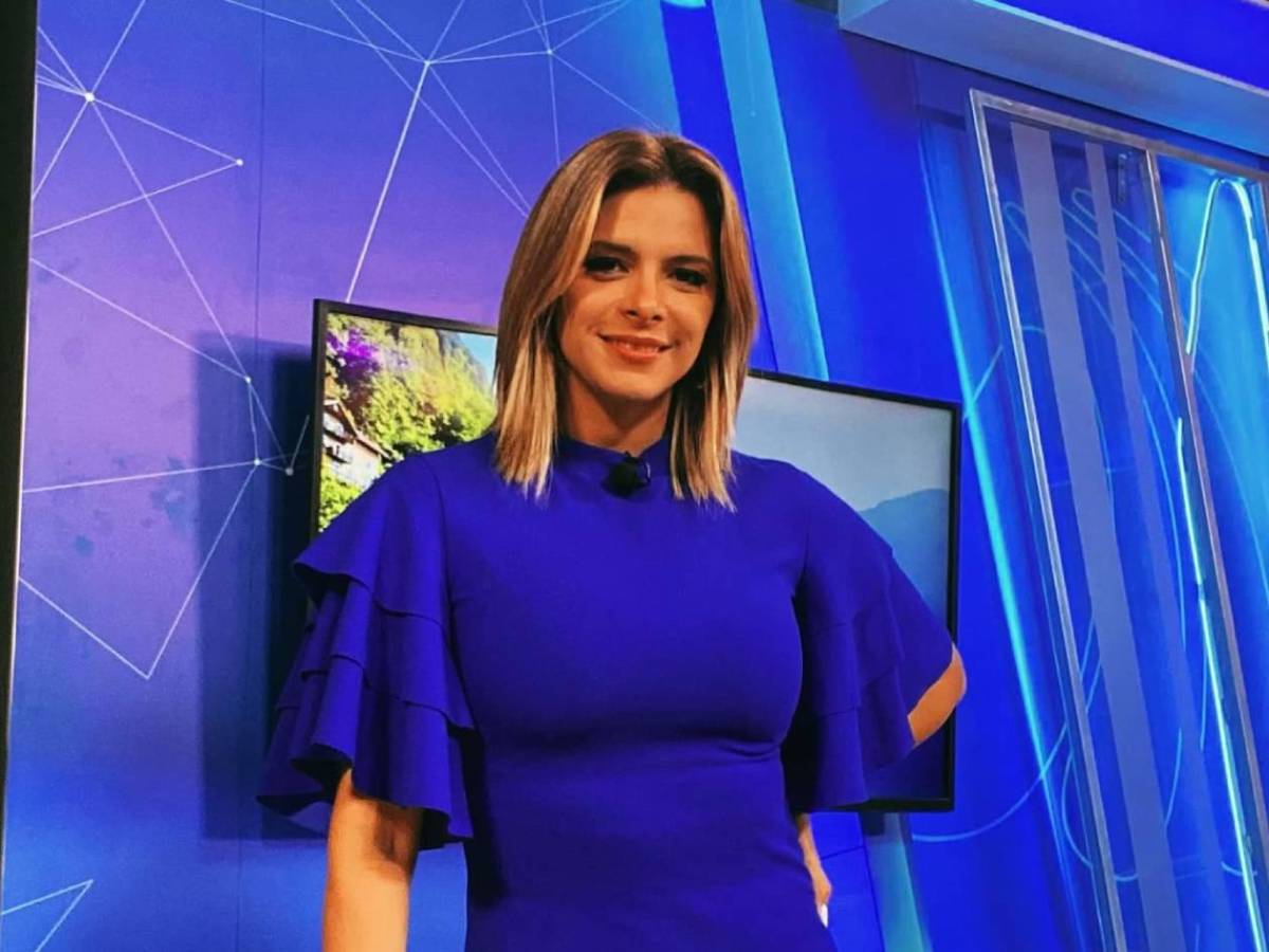 Bella periodista deportiva anuncia salida de Honduras y los medios: ¿Cuál es la razón?