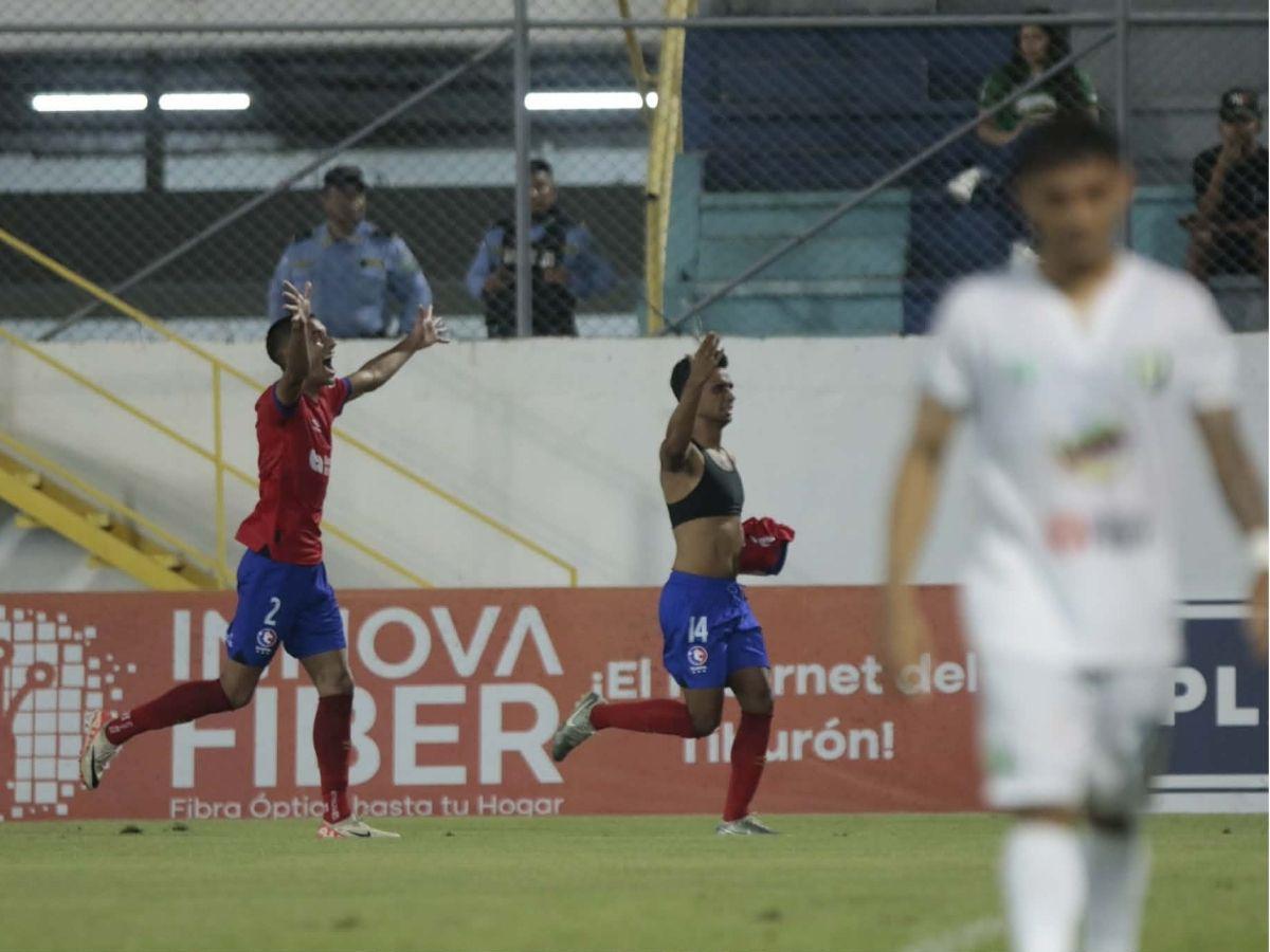 Inmenso trapo sorprendió en el Morazán, alarma en Olimpia, chicas del Platense enamoraron y el inesperado MVP del león
