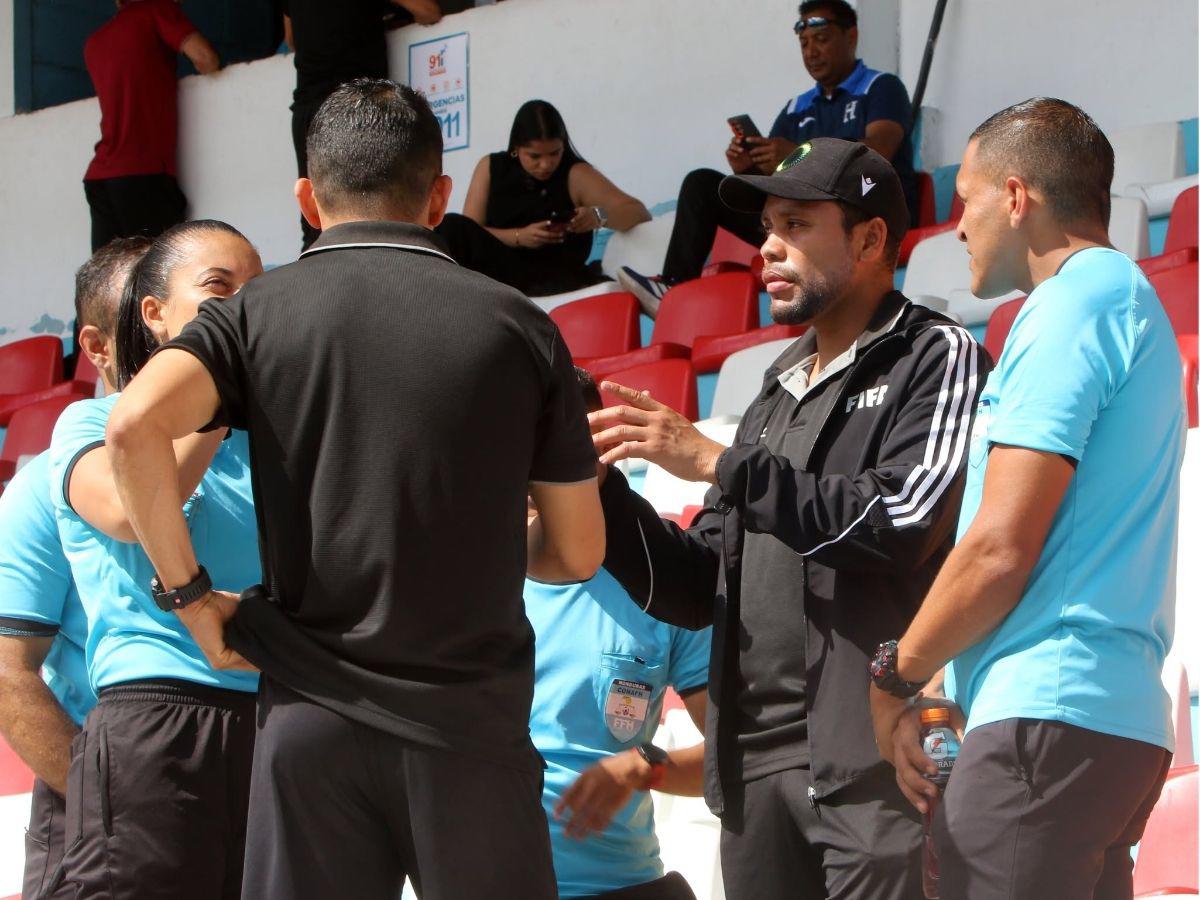 El FVS VAR tendrá un curioso detalle y qué estaba haciendo Espinel: así fue el día dos de pruebas de la herramienta tecnológica