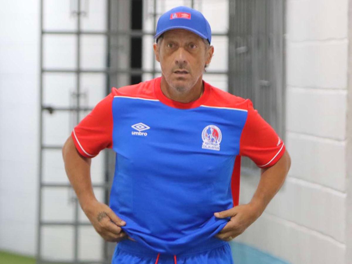 Troglio, cara a cara con el árbitro que determinó su expulsión en el Victoria-Olimpia, ¿qué se dijeron?