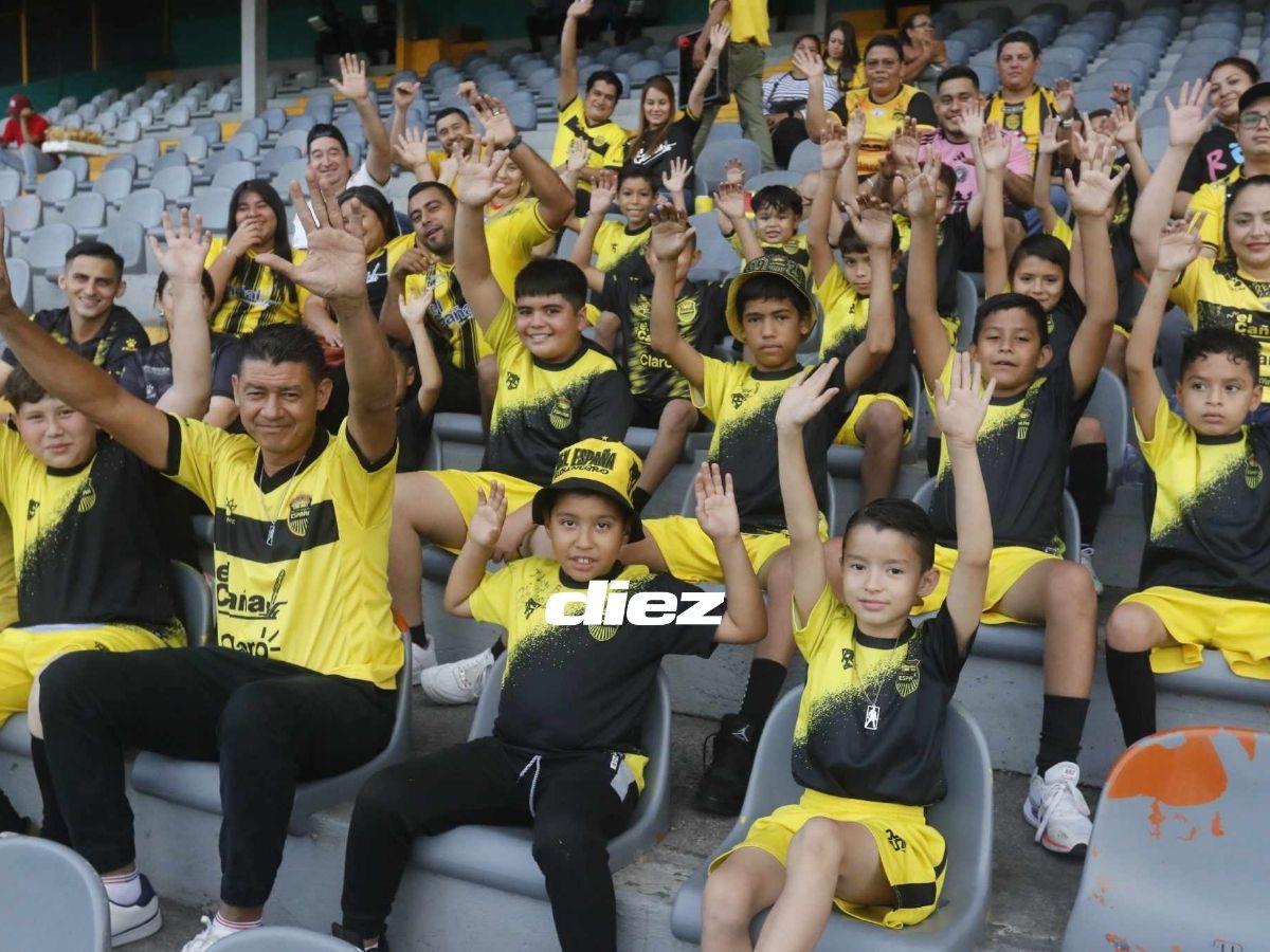 Los invitados especiales de Real España, captan hermosa luna, la pareja enamorada y Buba López fue sorprendido