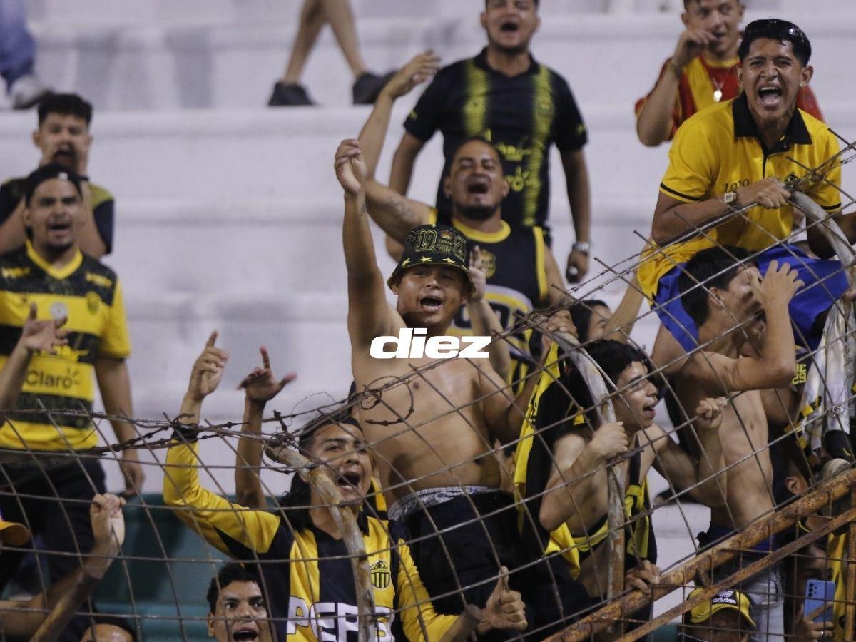 Rabia en Real España, insólita pancarta, derroche de bellezas y desenfreno en Marathón tras barrer a La Máquina en el clásico