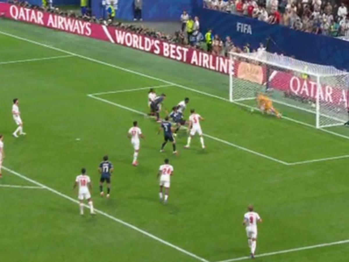 La roja que el VAR no revisó, la salvada del partido y magia de Messi con Argentina