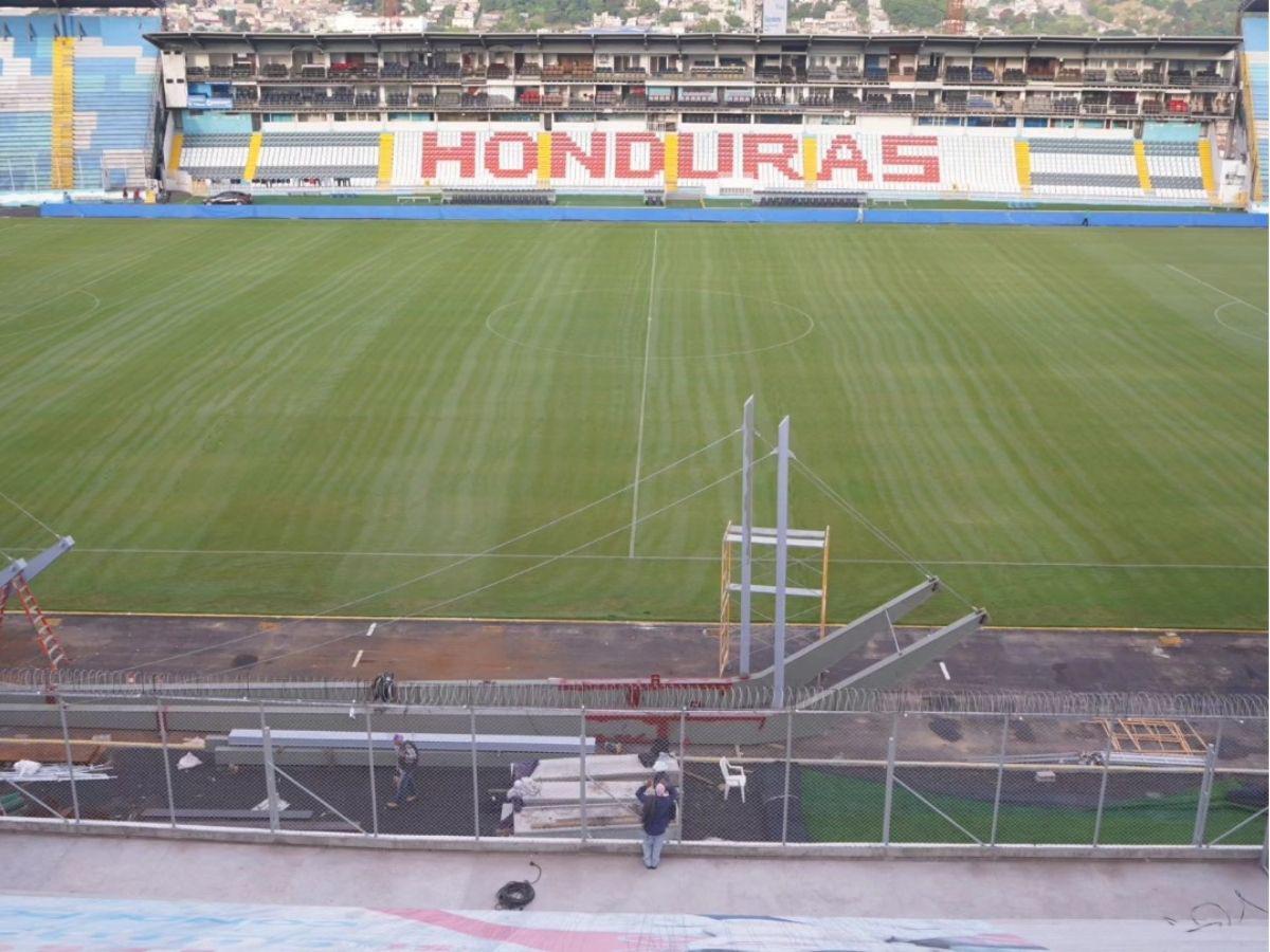 Condepor pone en marcha una de las fases decisivas de la instalación del nuevo techado en el Estadio Nacional