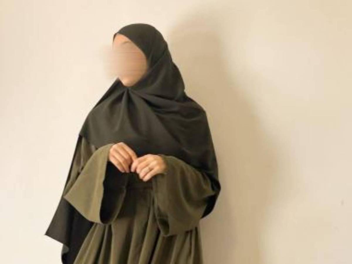 Es favorito a ganar el Balón de Oro, pero tiene a la esposa más rara: este es el motivo por el que arruina sus fotos