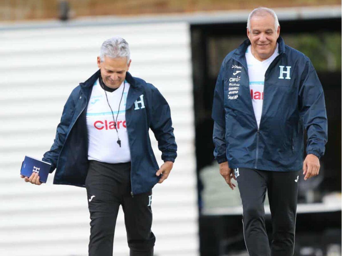 Hermosa bebé le robó el corazón a Alexy Vega y ambientazo en el CAR: Así fue el último entreno de la Selección de Honduras