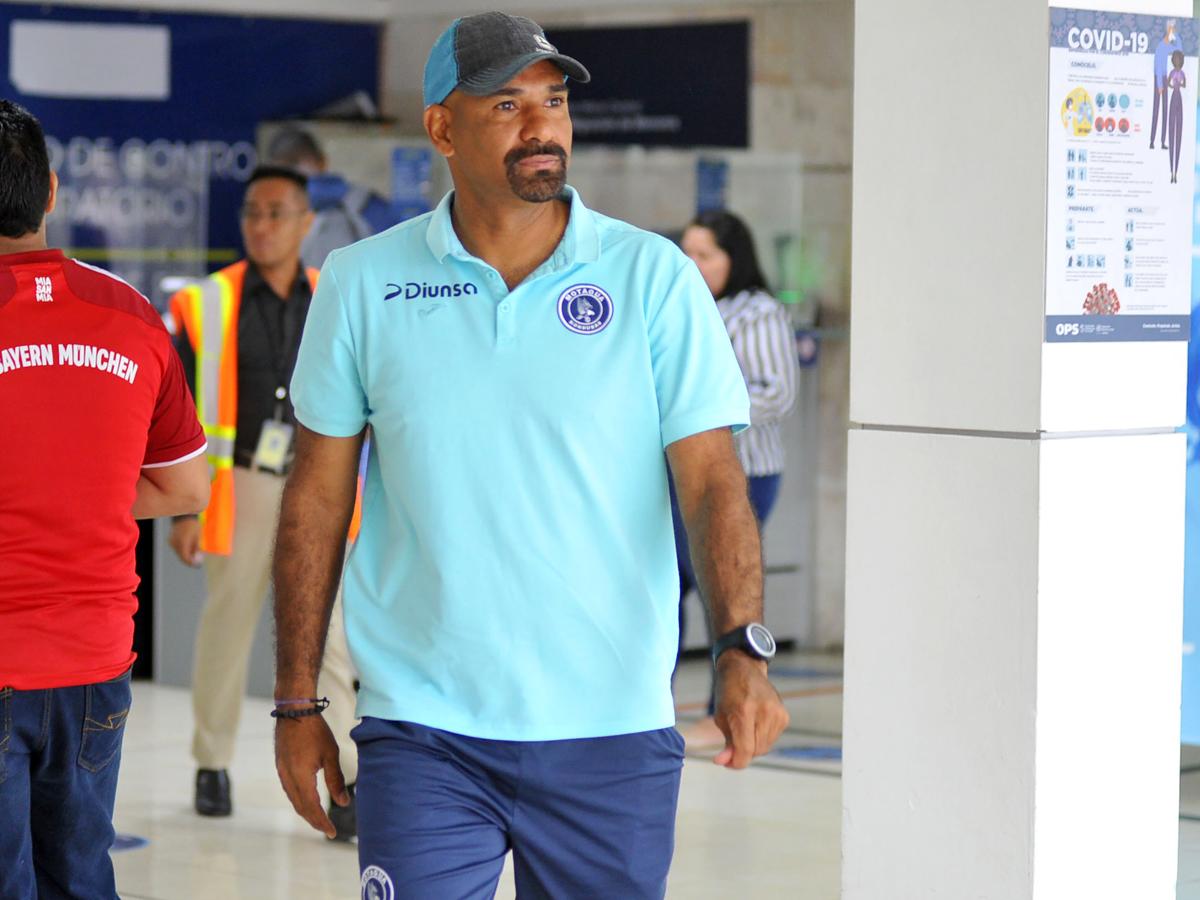 Ninrod Medina confirma variantes en su 11 titular, tiene tres altas para juego de Concacaf, pero sendas bajas