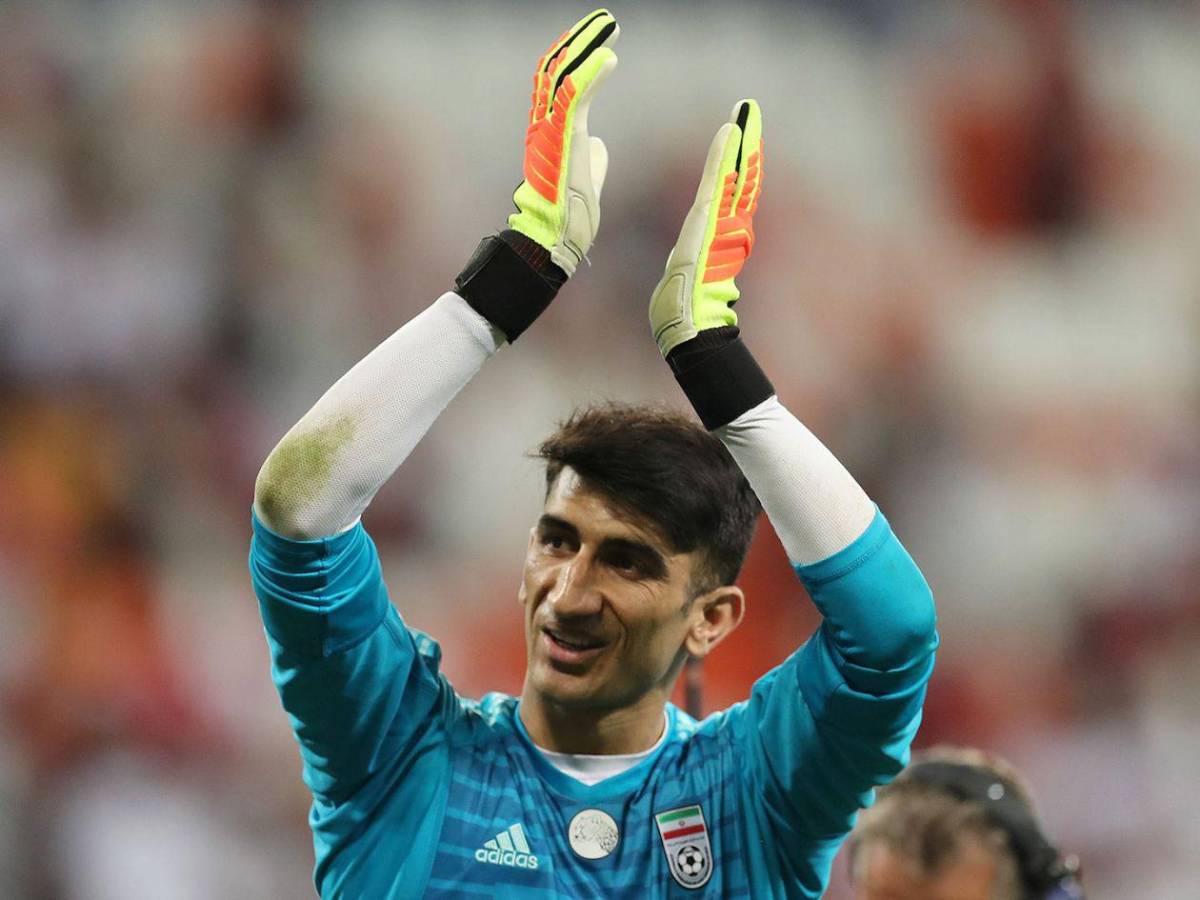 Dormía en las calles y opacó a CR7: quién es Alireza Beiranvand, portero de Irán