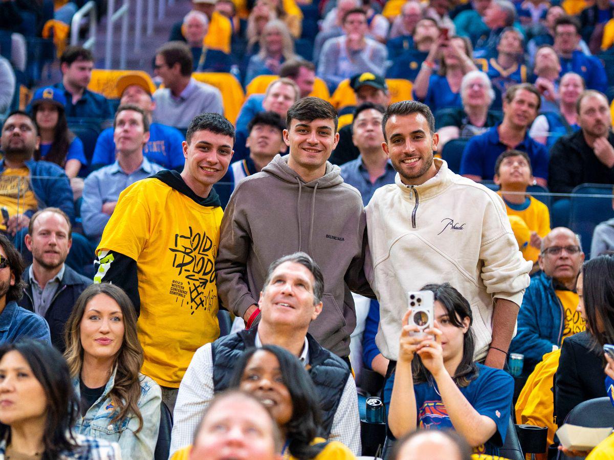 No se vio en TV: jugadores del Barcelona, famosos del cine y los mejores momentos del partido de Warriors ante los Lakers