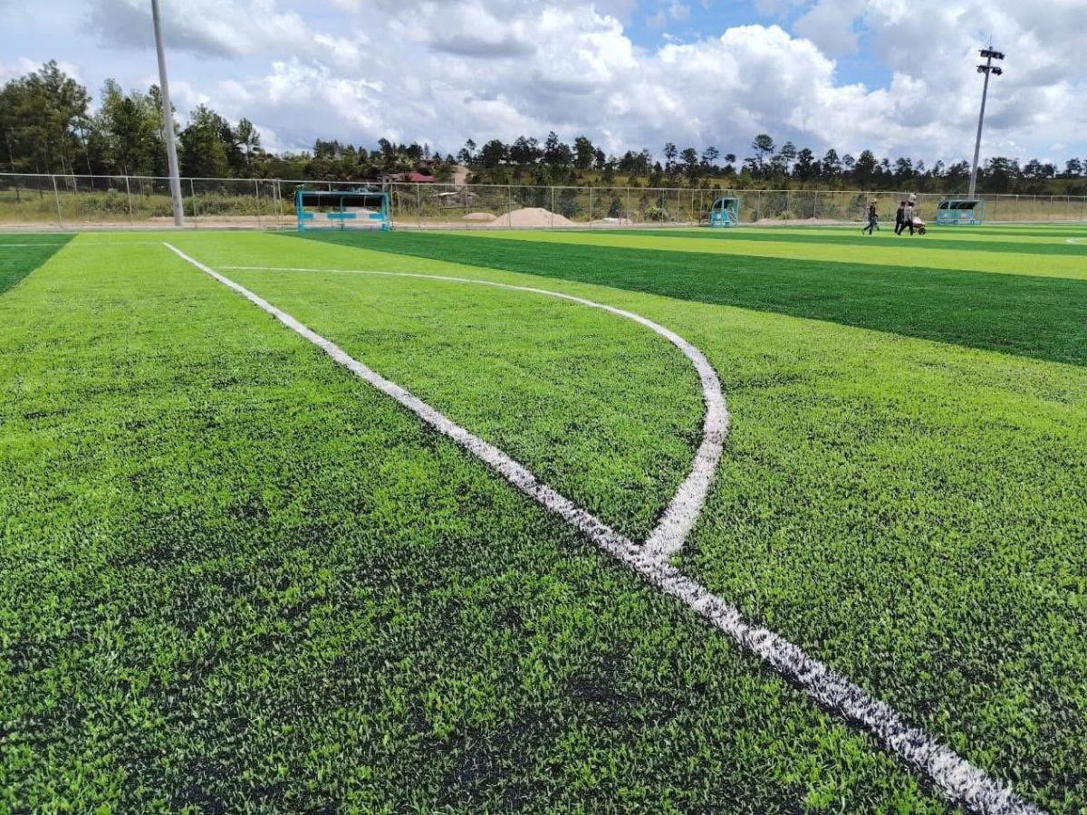 Condepor anuncia finalización de cancha de fútbol en reconocido municipio de Olancho