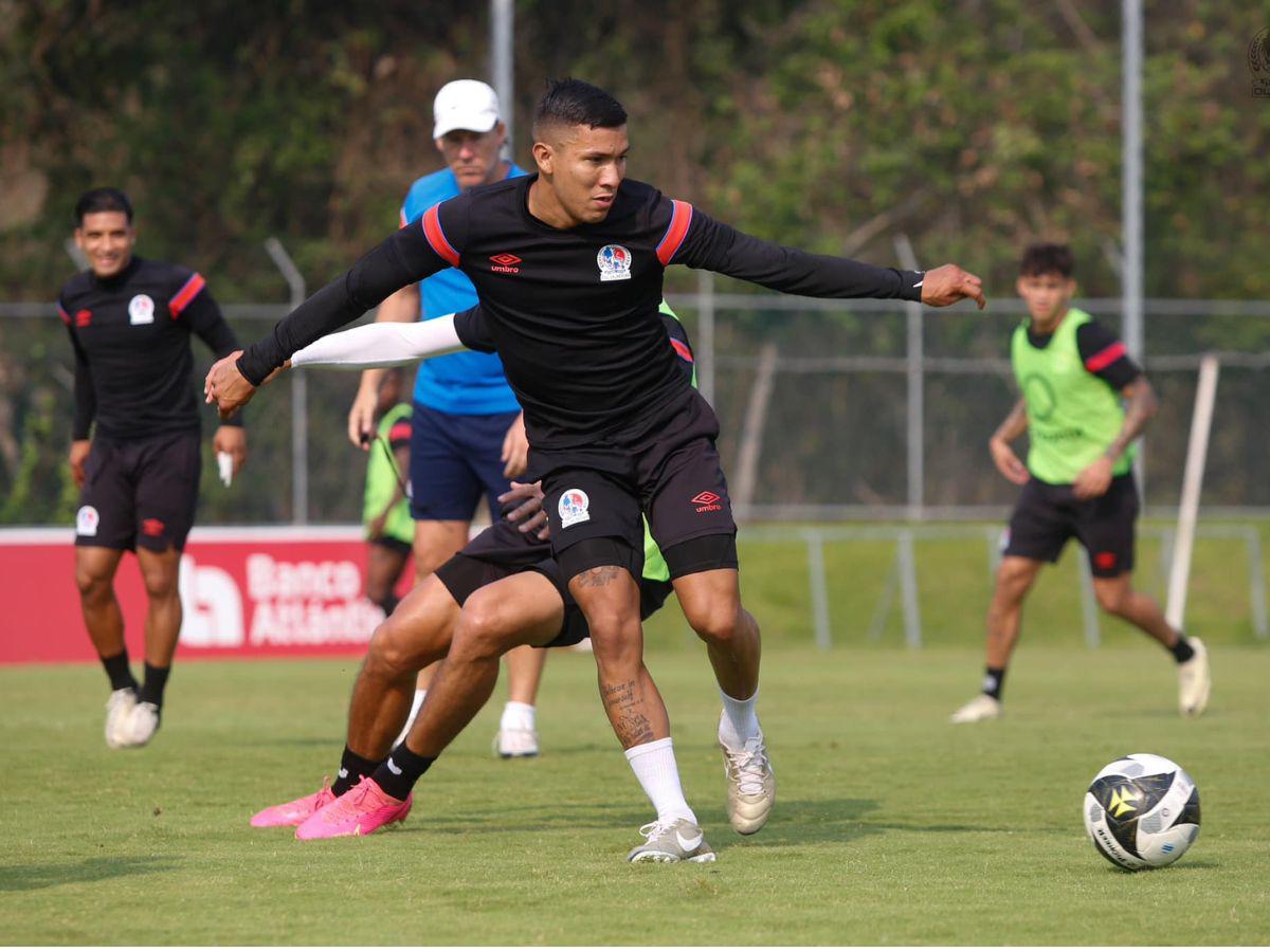 ¿Con Andy Nájar? Así sería el poderoso 11 de Olimpia para encarar la final de ida ante Marathón, ¡tiene cuatro bajas!