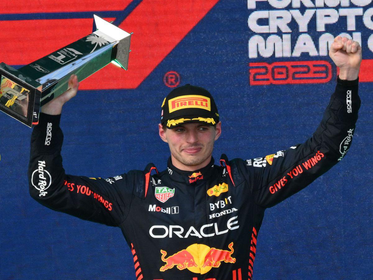 Verstappen gana el GP de Miami y conserva liderato de la F1 ante ‘Checo’ Pérez