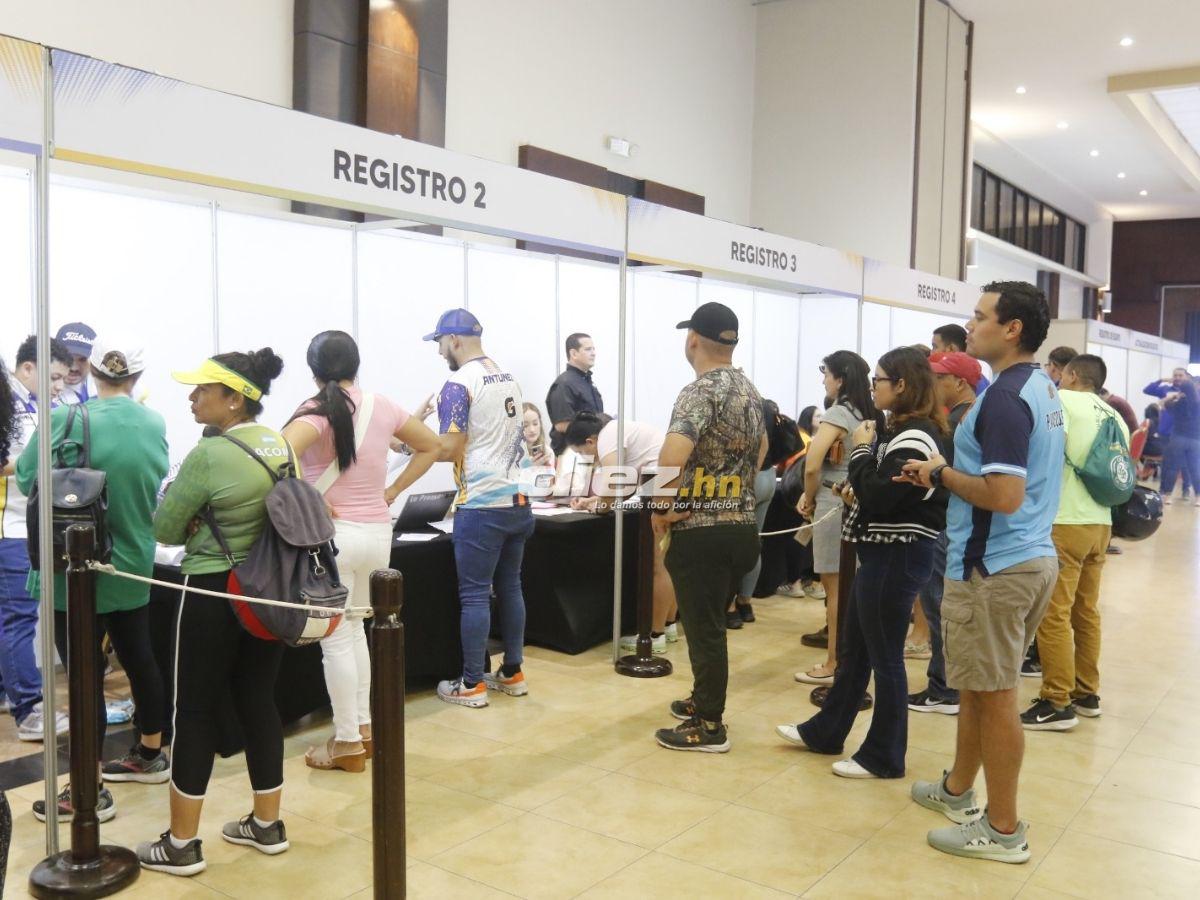 Fiebre por la Maratón La Prensa: así arrancó la entrega de kits en Expocentro, ¡sorpresas para los runners!