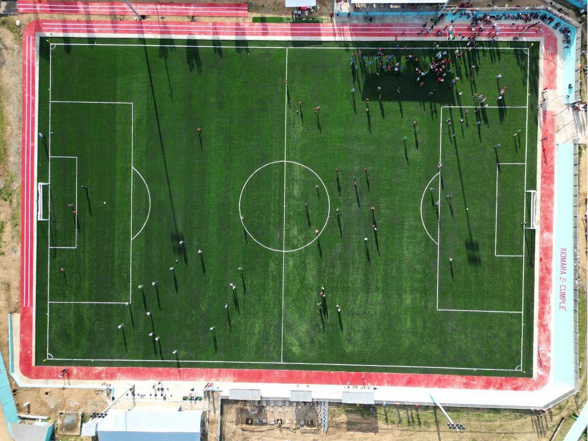 ¡Con leyendas! Condepor inaugura cancha sintética en reconocido municipio de Francisco Morazán