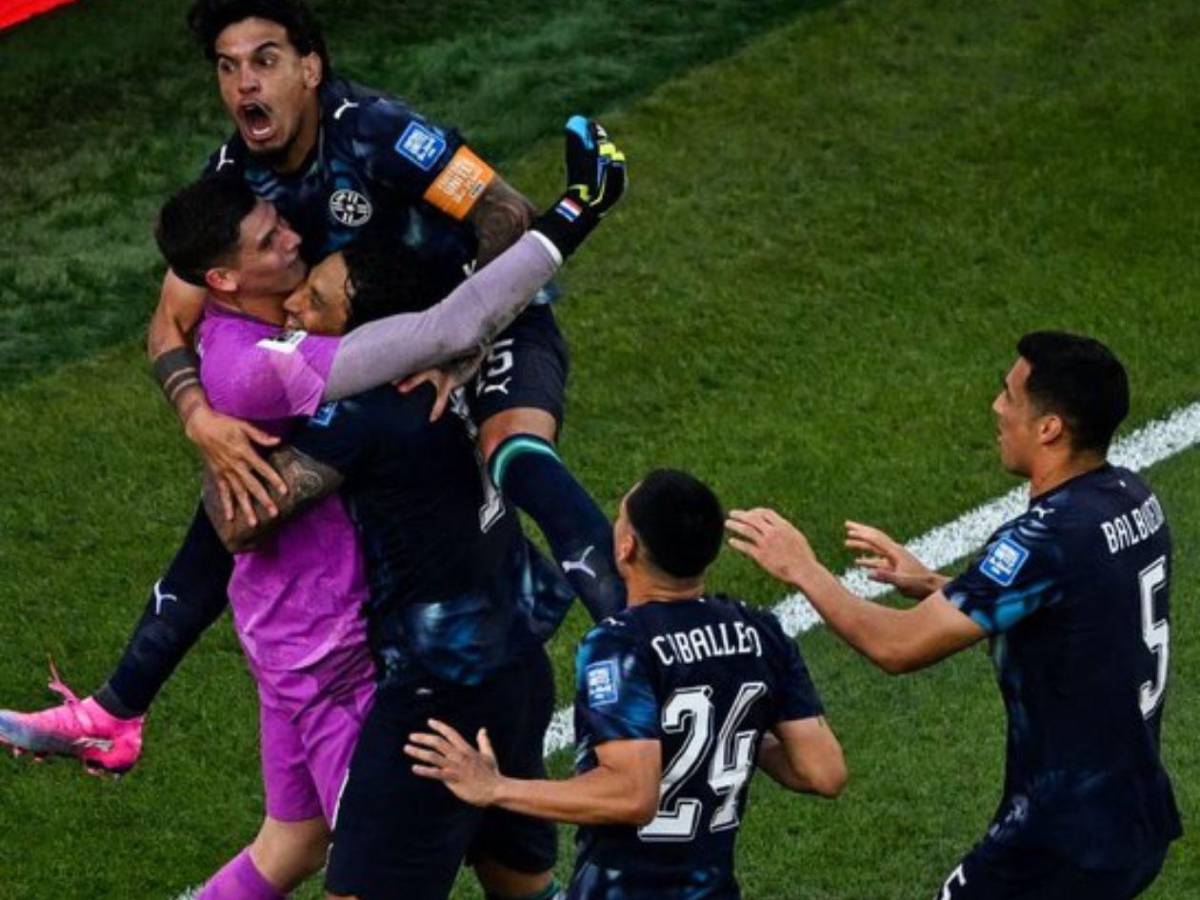Chilavert lo llamó 'mudo': ¿Quién es Orlando Gill, el héroe de Paraguay?